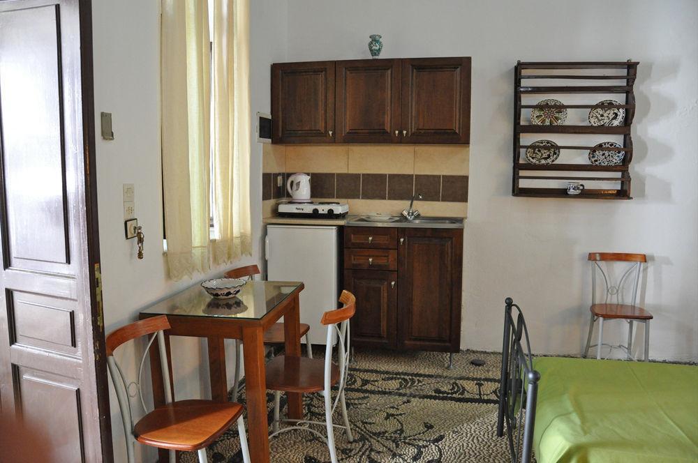 Erato Apartments لينثوس المظهر الخارجي الصورة